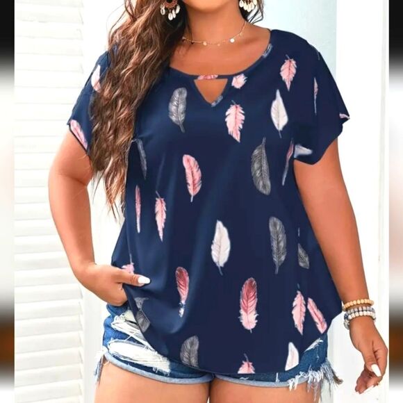 Women's Plus Feather Print Cut Out V Neck Short Sleeve Curved Hem Tee - Picture 1 of 6